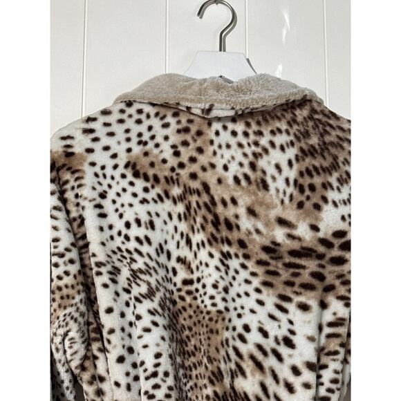 Natori · XL · Plush · Leopard Print Belted Robe · Shawl Collar · Lounge Wear - Picture 4 of 7